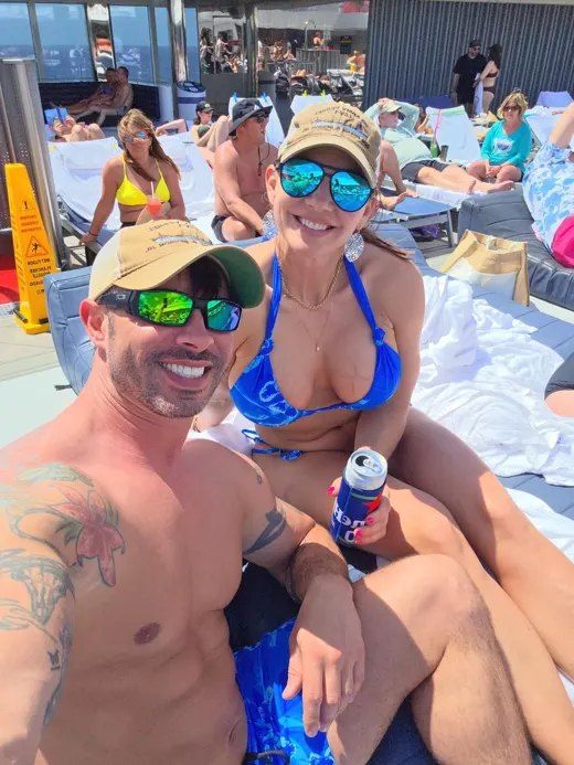 Customer photo from David R. review of Neon Orchid - Azure - 5"