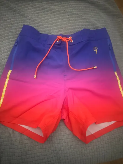 Customer photo from Christian A. review of Faded Crimson v2 - 5"